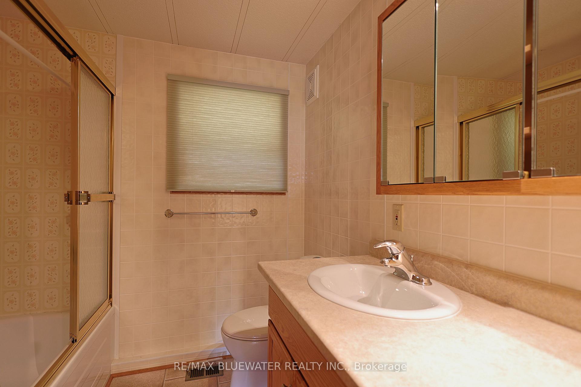 Photo 27 of 254 Highland Springs, South Huron, Stephen — HOMEH