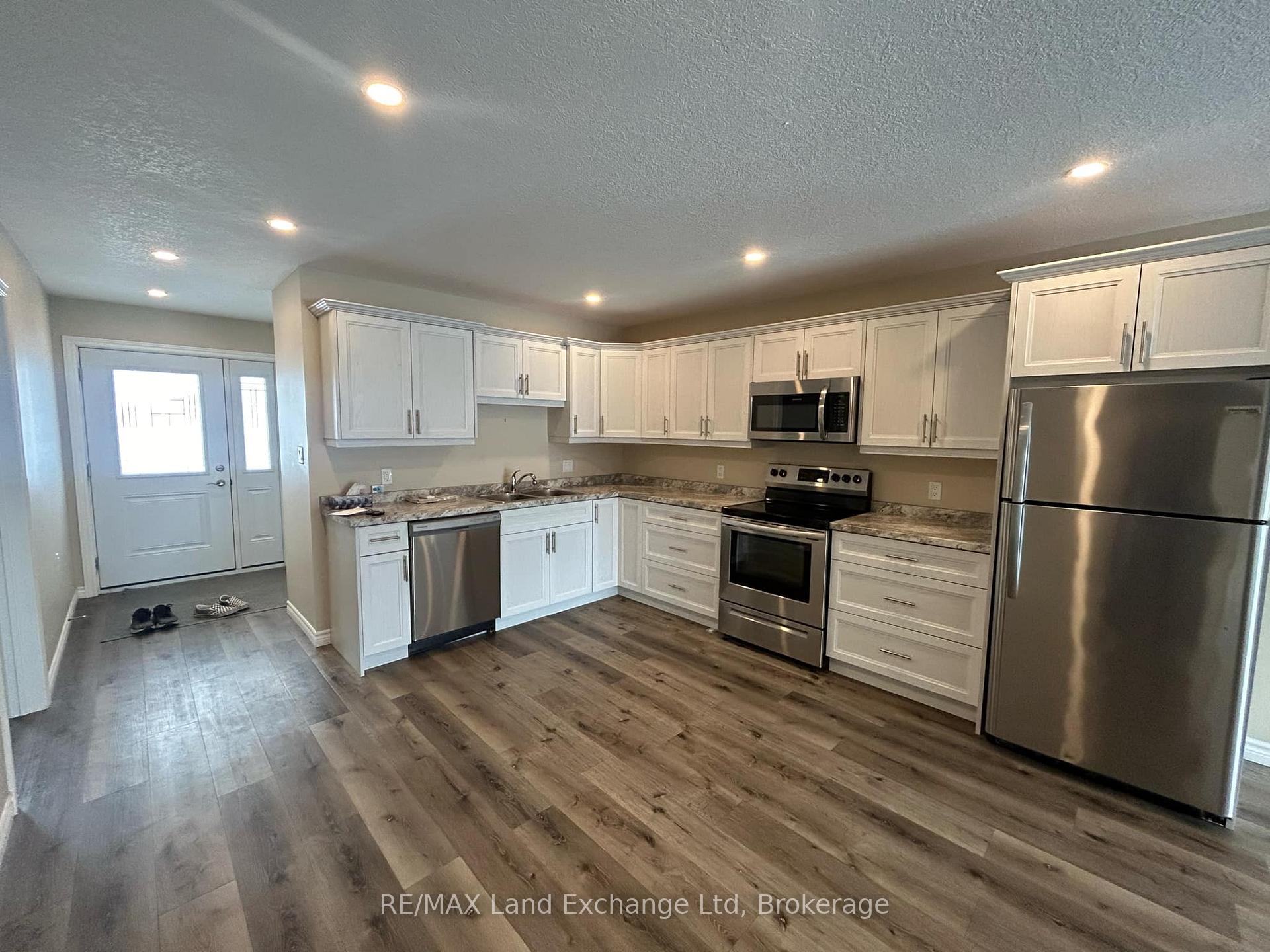 Photo 2 of Unit 2, 206 Rutledge Street, North Huron, Blyth — HOMEH