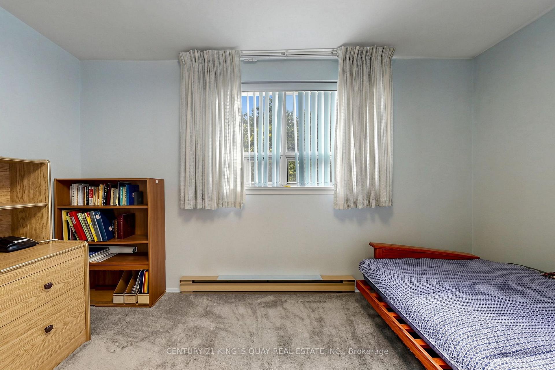 Photo 27 of 35 Coxwell Avenue, Toronto, Woodbine Corridor — HOMEH