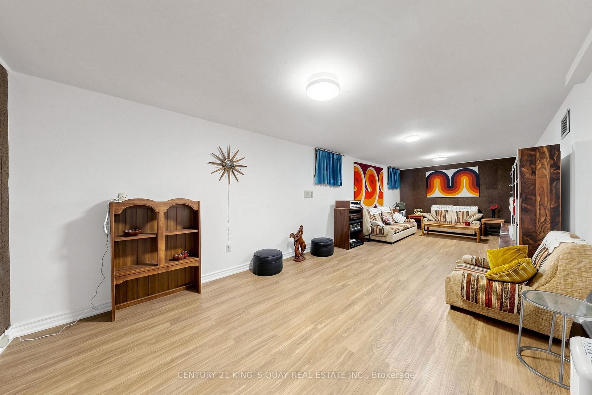 Photo 36 of 35 Coxwell Avenue, Toronto, Woodbine Corridor — HOMEH