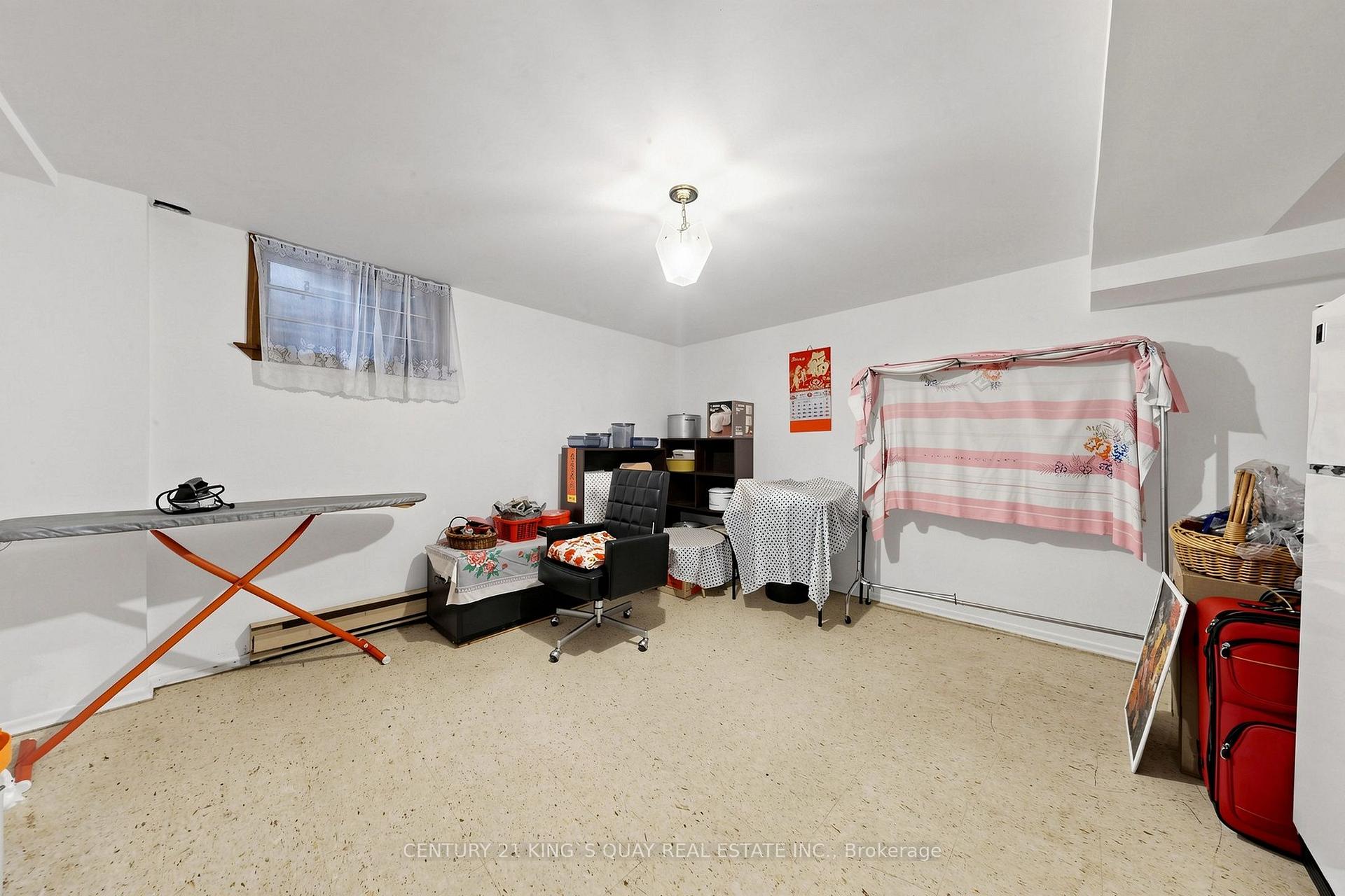 Photo 39 of 35 Coxwell Avenue, Toronto, Woodbine Corridor — HOMEH