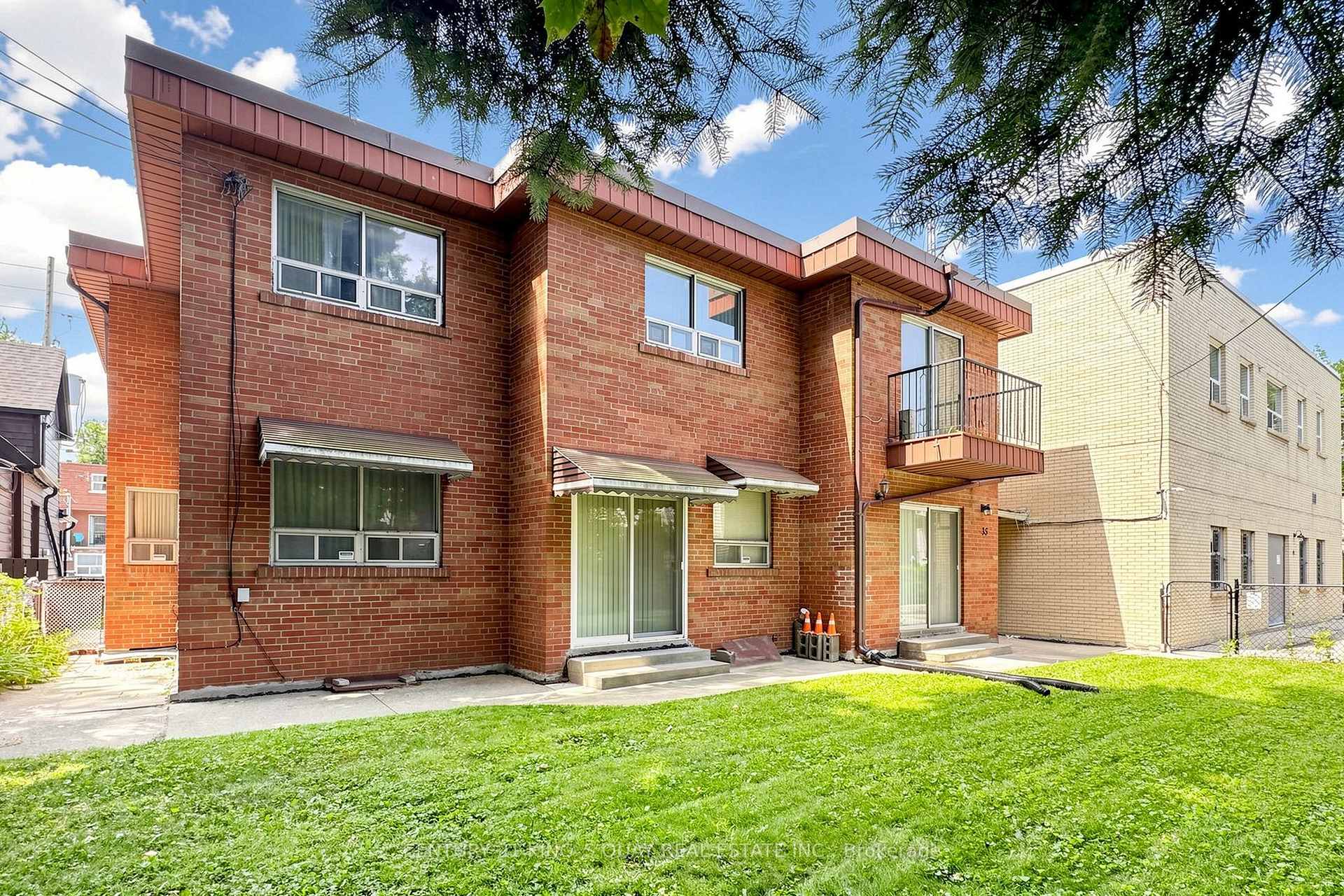 Photo 50 of 35 Coxwell Avenue, Toronto, Woodbine Corridor — HOMEH