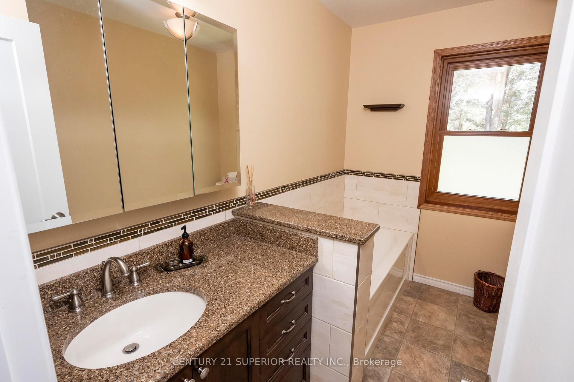 Photo 24 of 4239 Coppin Road, Thunder Bay, Mountain Road — HOMEH