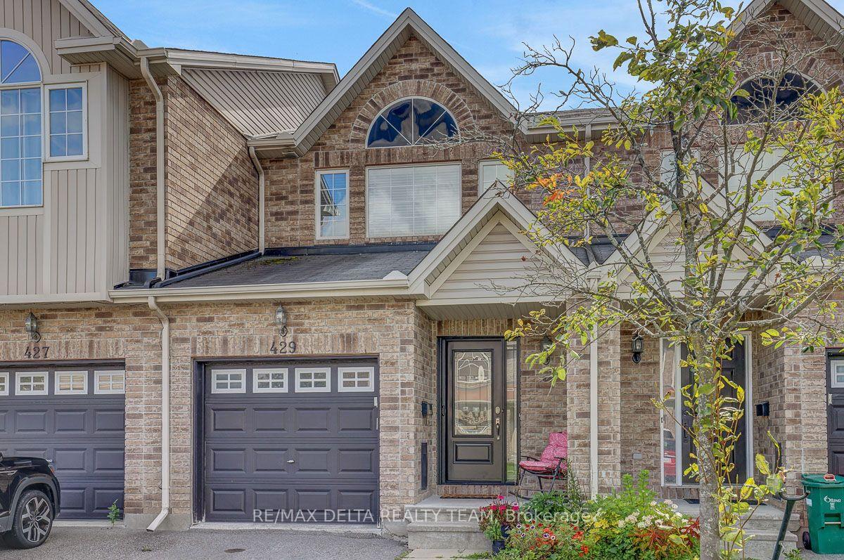 Photo 1 of 429 Dusk Private, Ottawa, Fallingbrook/Gardenway South — HOMEH