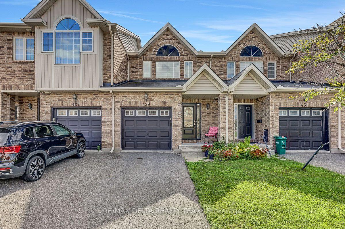 Photo 2 of 429 Dusk Private, Ottawa, Fallingbrook/Gardenway South — HOMEH