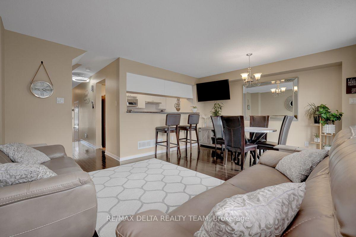 Photo 8 of 429 Dusk Private, Ottawa, Fallingbrook/Gardenway South — HOMEH