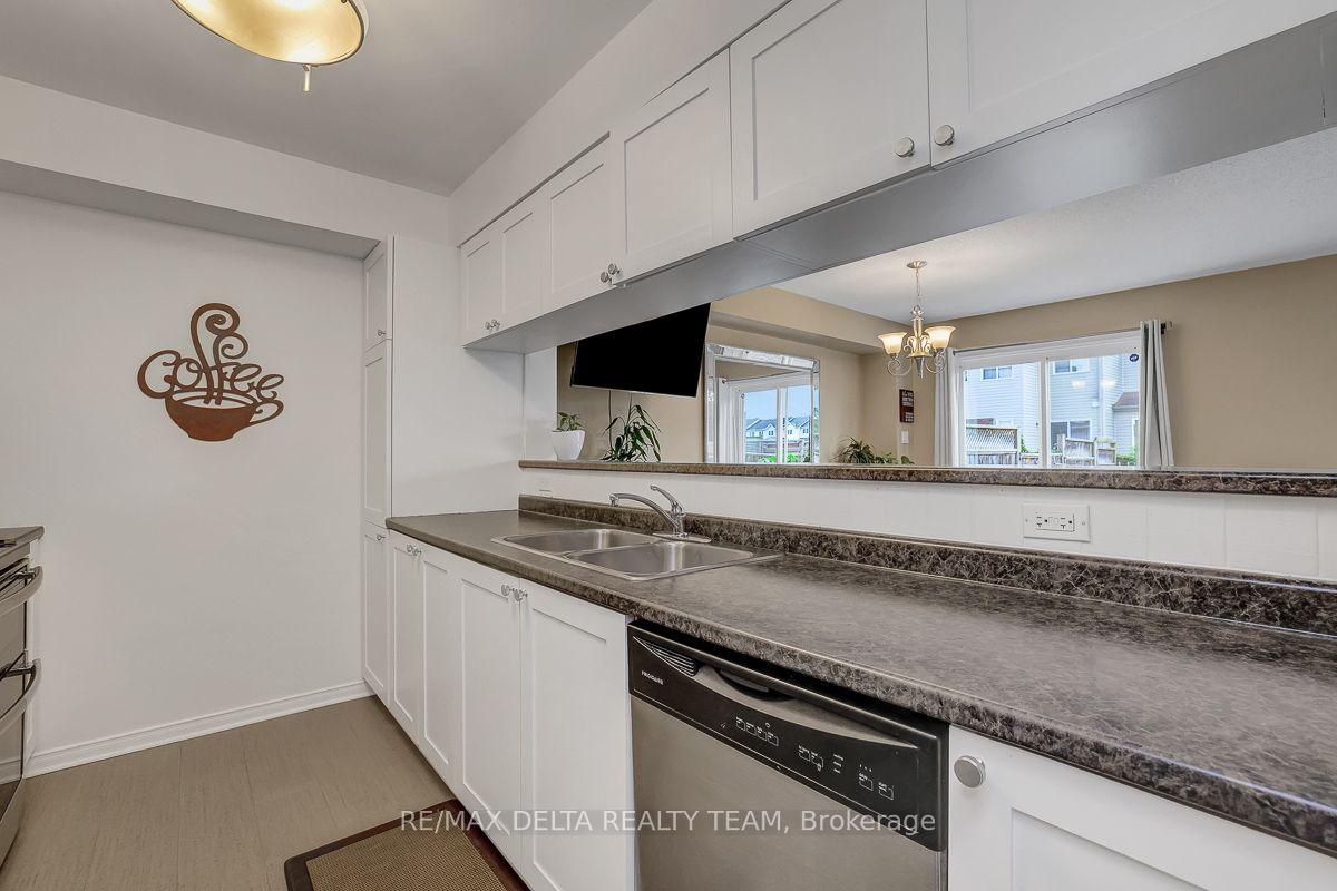 Photo 14 of 429 Dusk Private, Ottawa, Fallingbrook/Gardenway South — HOMEH