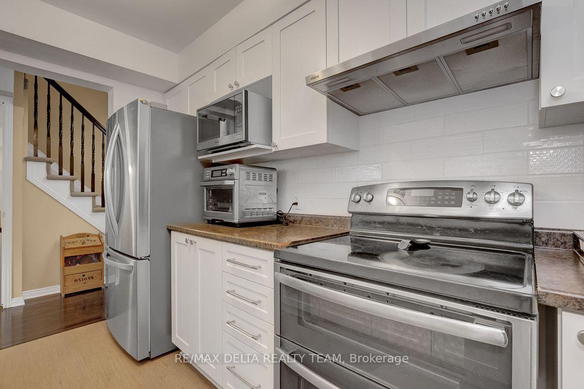 Photo 16 of 429 Dusk Private, Ottawa, Fallingbrook/Gardenway South — HOMEH