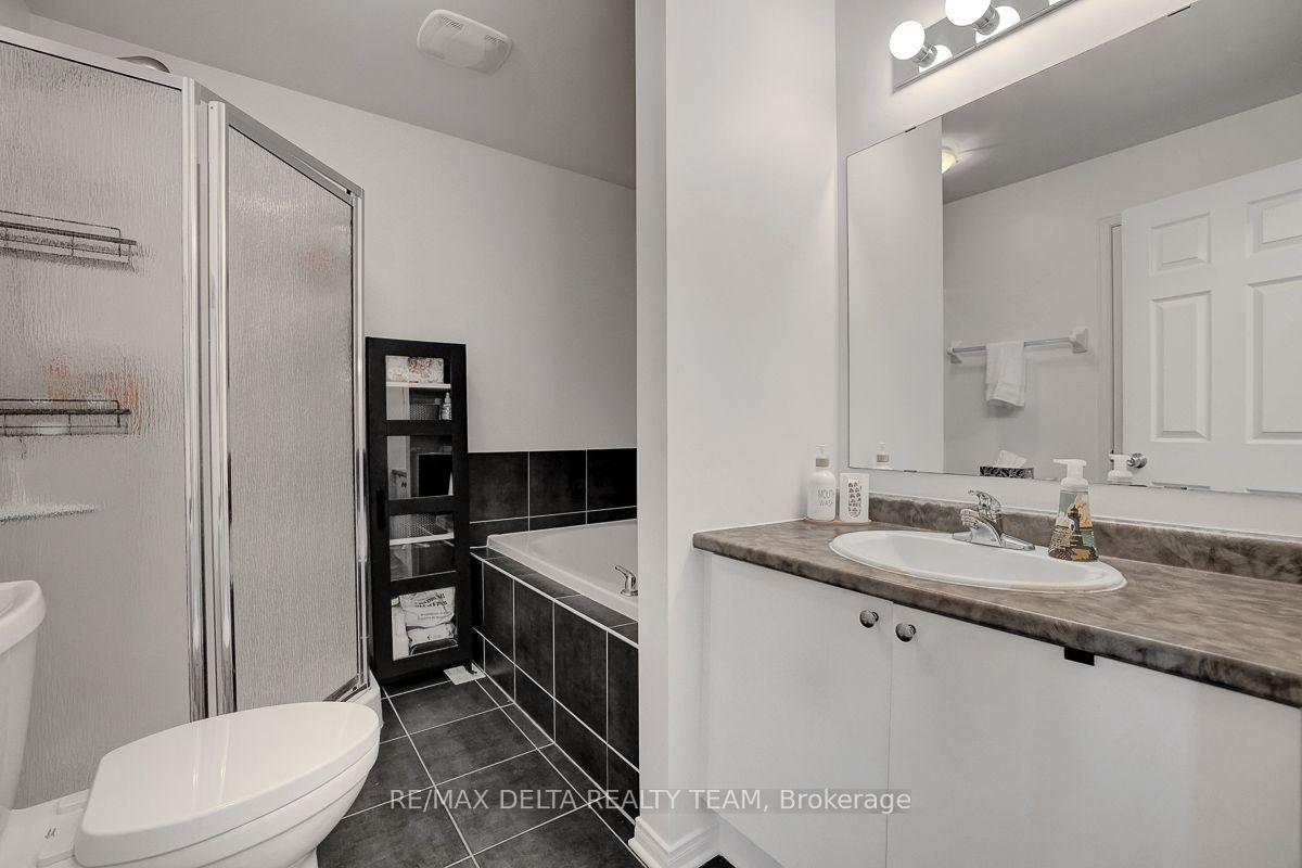 Photo 23 of 429 Dusk Private, Ottawa, Fallingbrook/Gardenway South — HOMEH