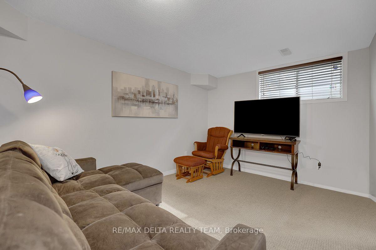 Photo 27 of 429 Dusk Private, Ottawa, Fallingbrook/Gardenway South — HOMEH