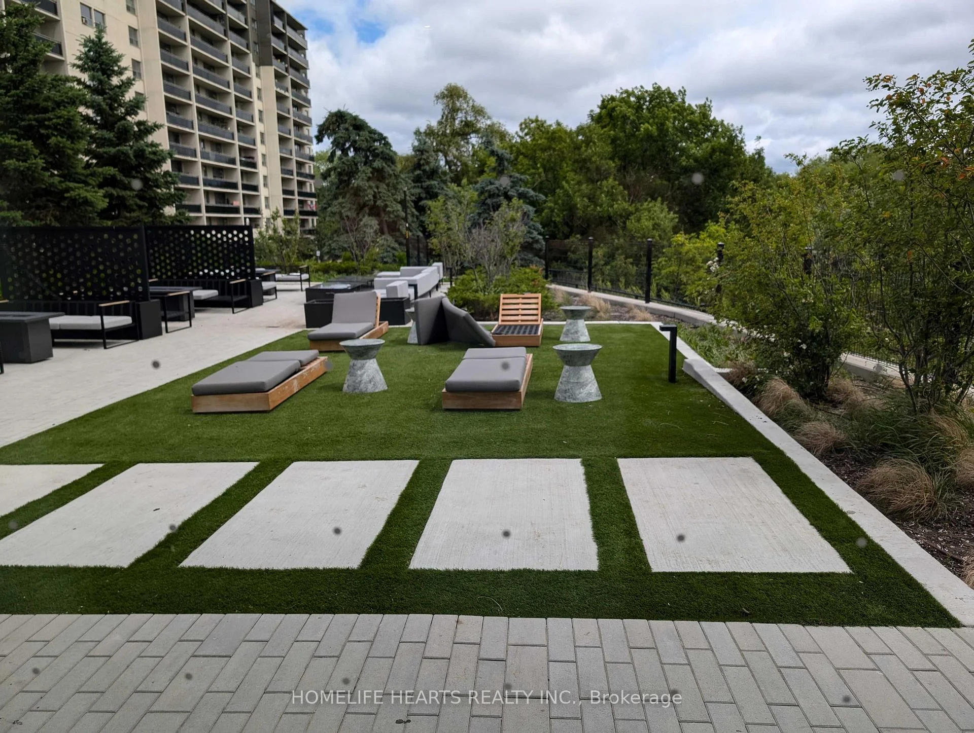 Photo 42 of Unit 421, 86 Dundas Street E, Mississauga, Cooksville — HOMEH