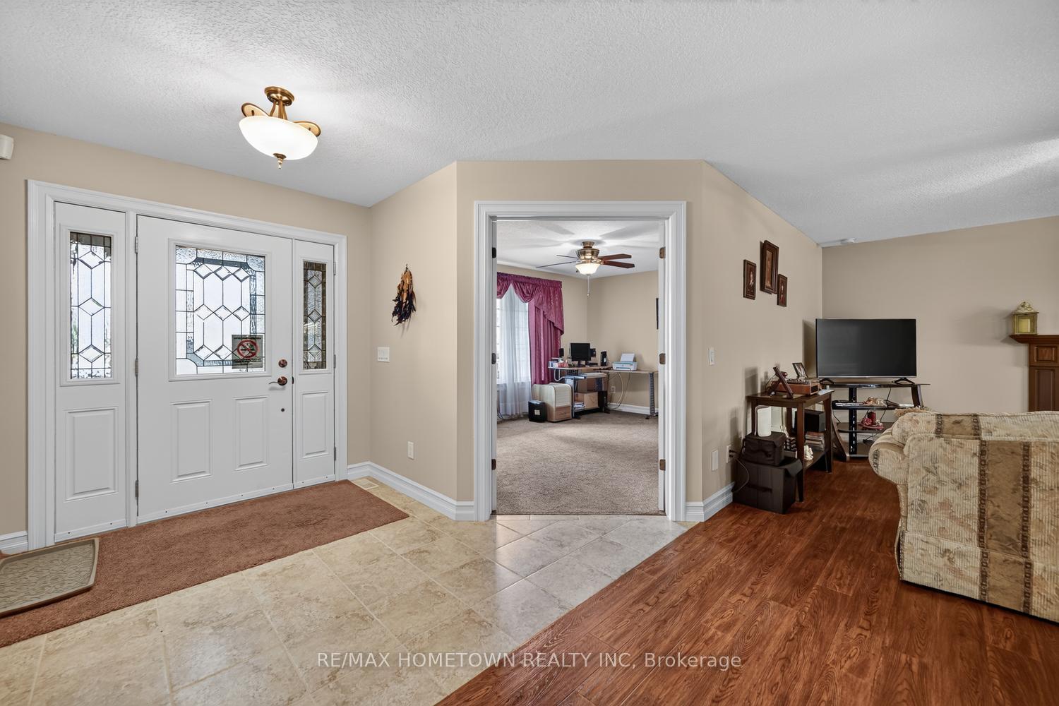 Photo 6 of 1124 McClure Crescent, Brockville, Brockville — HOMEH