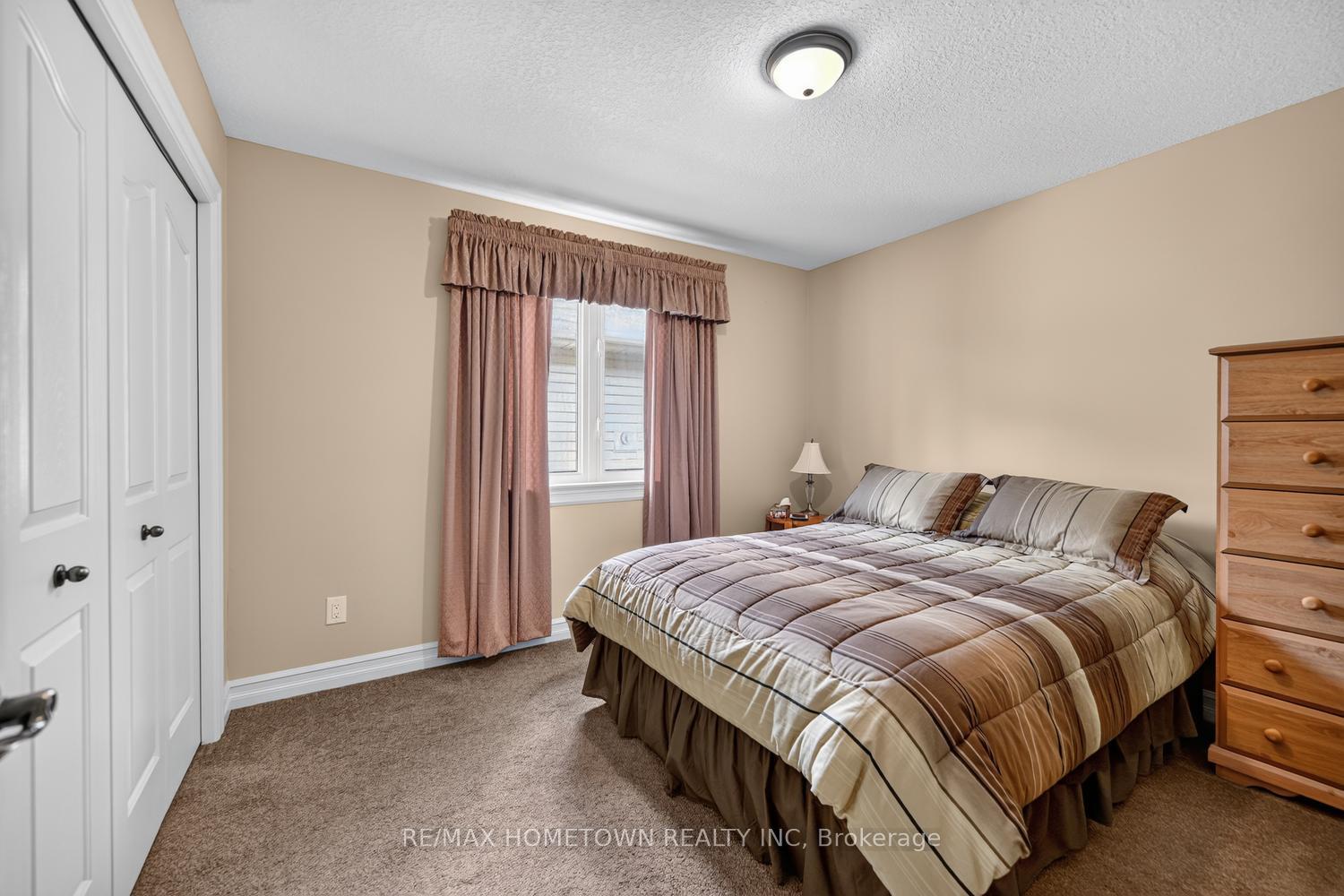 Photo 25 of 1124 McClure Crescent, Brockville, Brockville — HOMEH