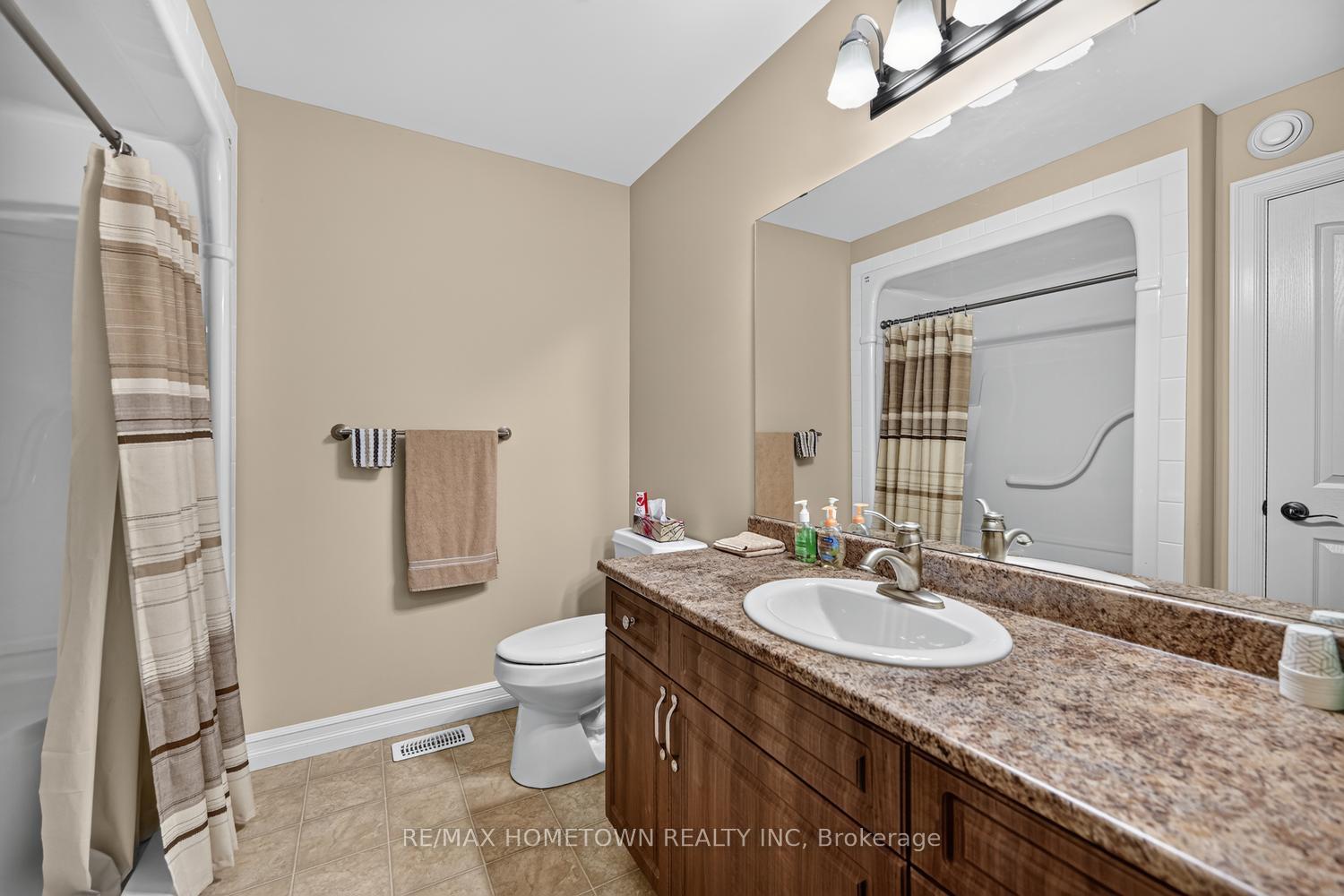 Photo 30 of 1124 McClure Crescent, Brockville, Brockville — HOMEH