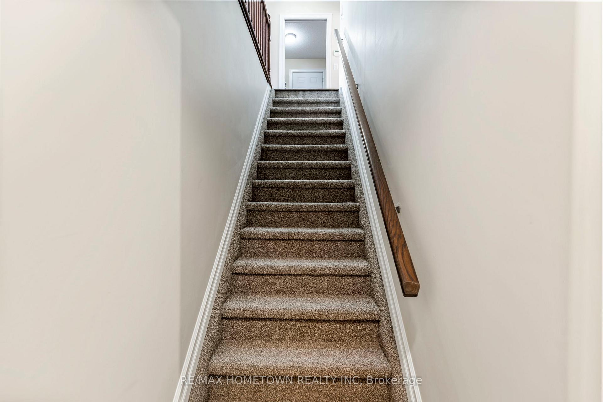Photo 32 of 1124 McClure Crescent, Brockville, Brockville — HOMEH