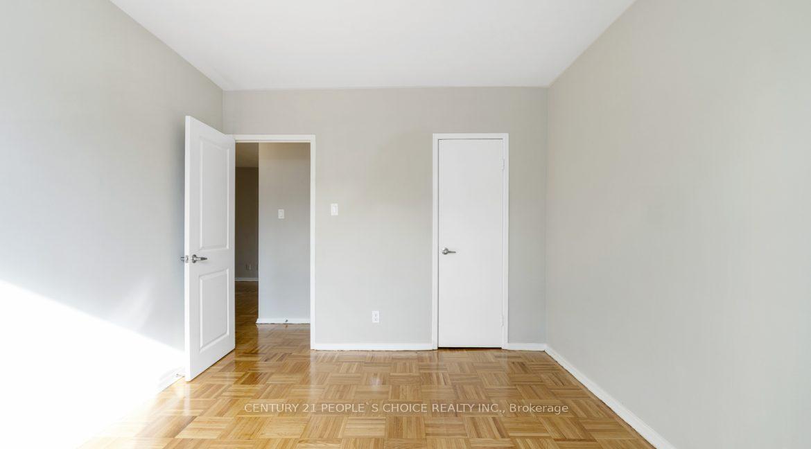 Photo 10 of Unit 312, 183 Berry Road, Etobicoke, Stonegate-Queensway — HOMEH