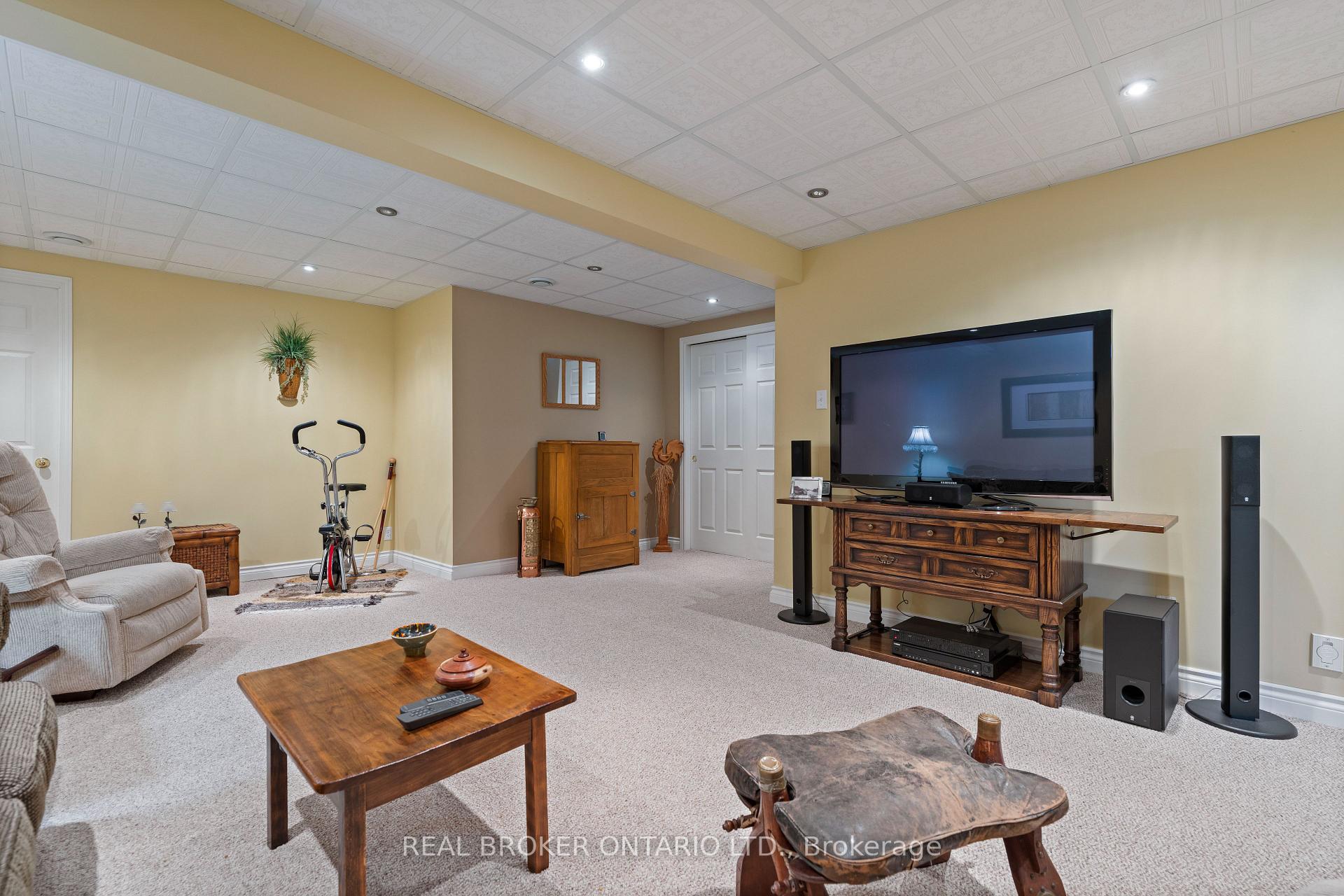 Photo 18 of 10 Sunset Lane, Haldimand — HOMEH