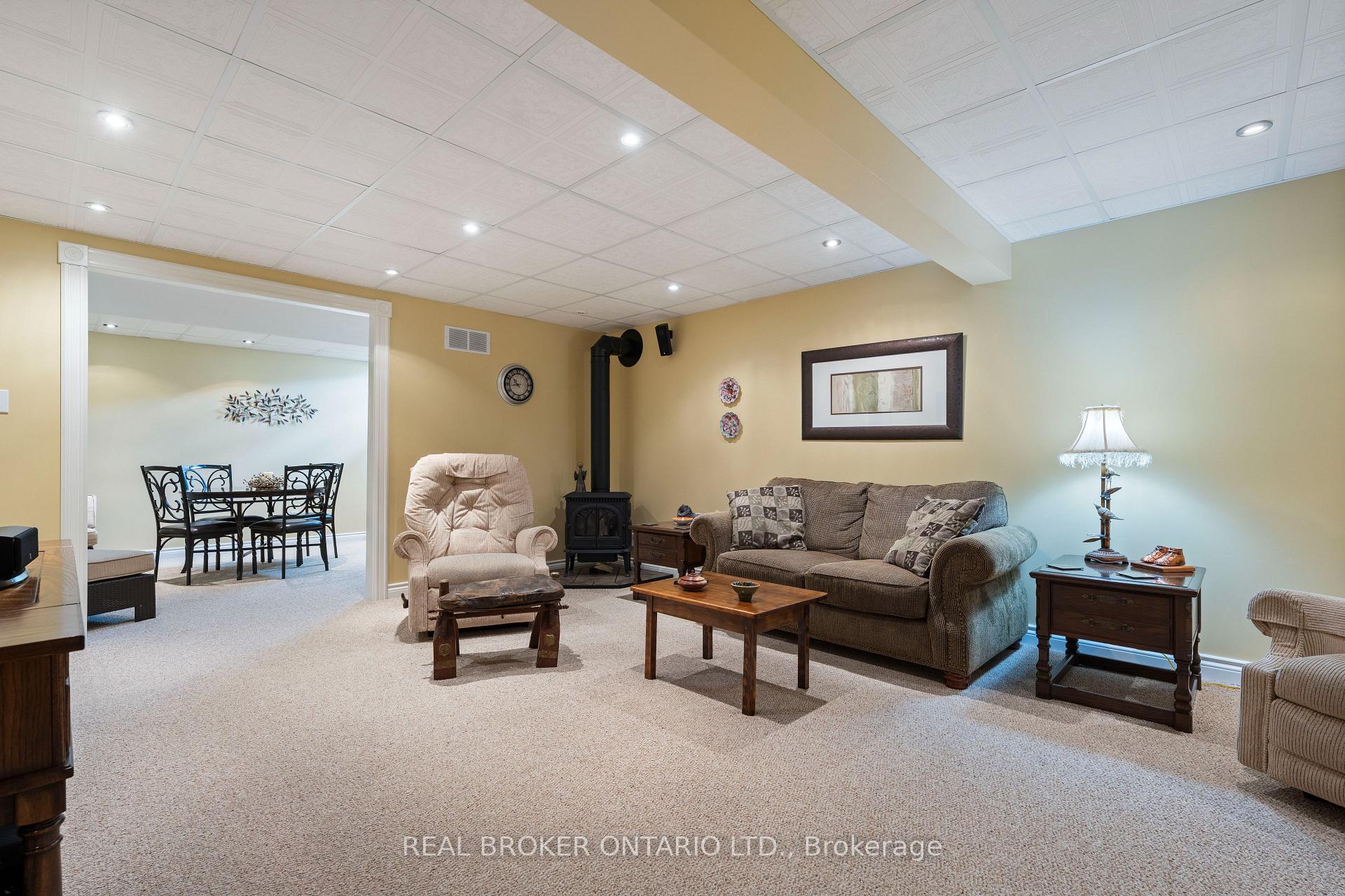 Photo 28 of 10 Sunset Lane, Haldimand — HOMEH