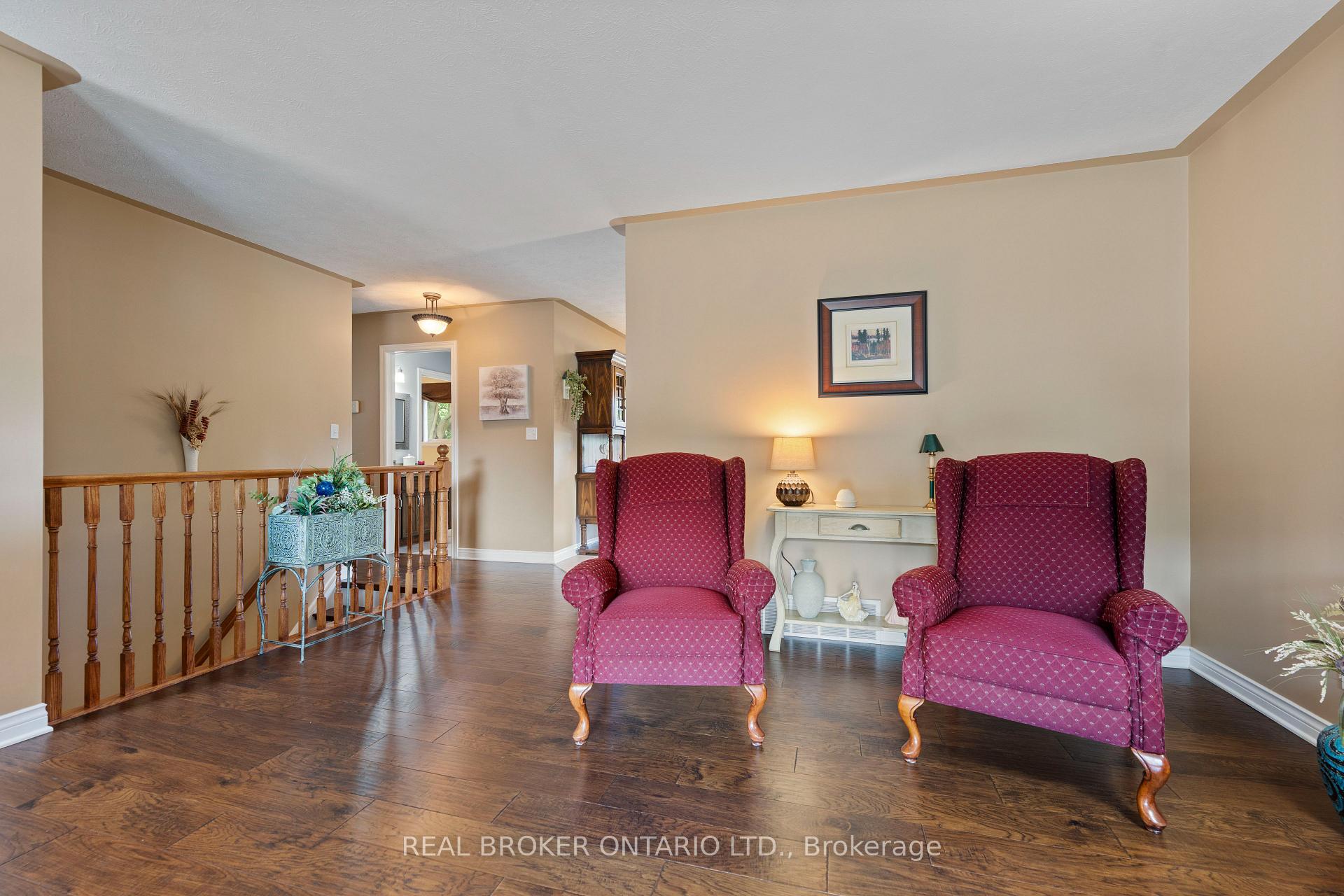 Photo 33 of 10 Sunset Lane, Haldimand — HOMEH