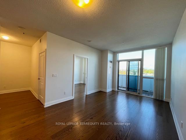 Photo 14 of Unit 323, 65 Speers Road, Oakville, Central — HOMEH