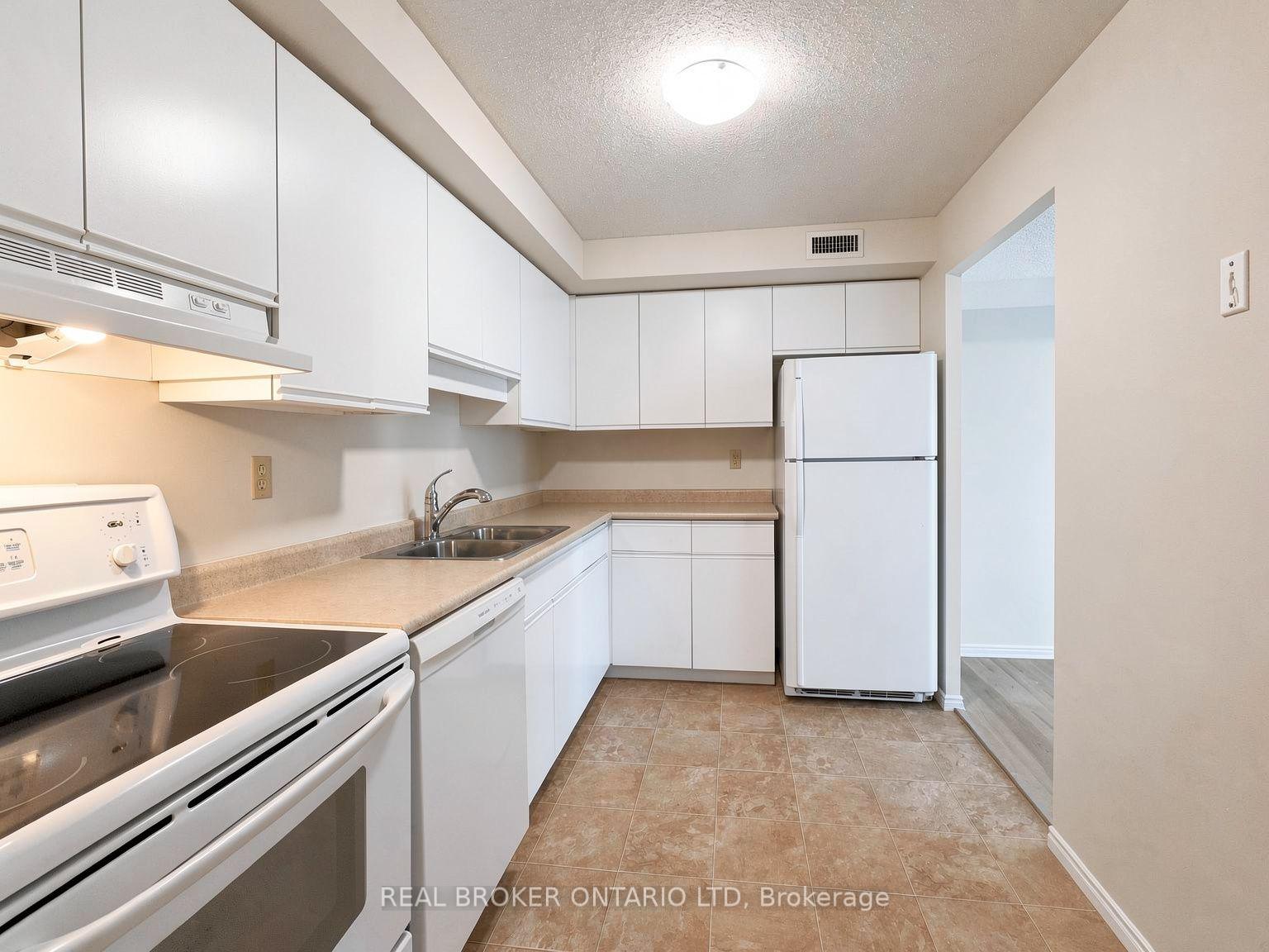 Photo 8 of Unit 315, 521 Riverside Drive, London, North P — HOMEH
