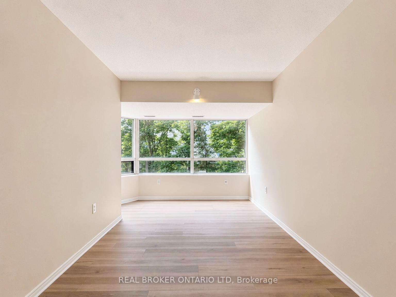 Photo 10 of Unit 315, 521 Riverside Drive, London, North P — HOMEH