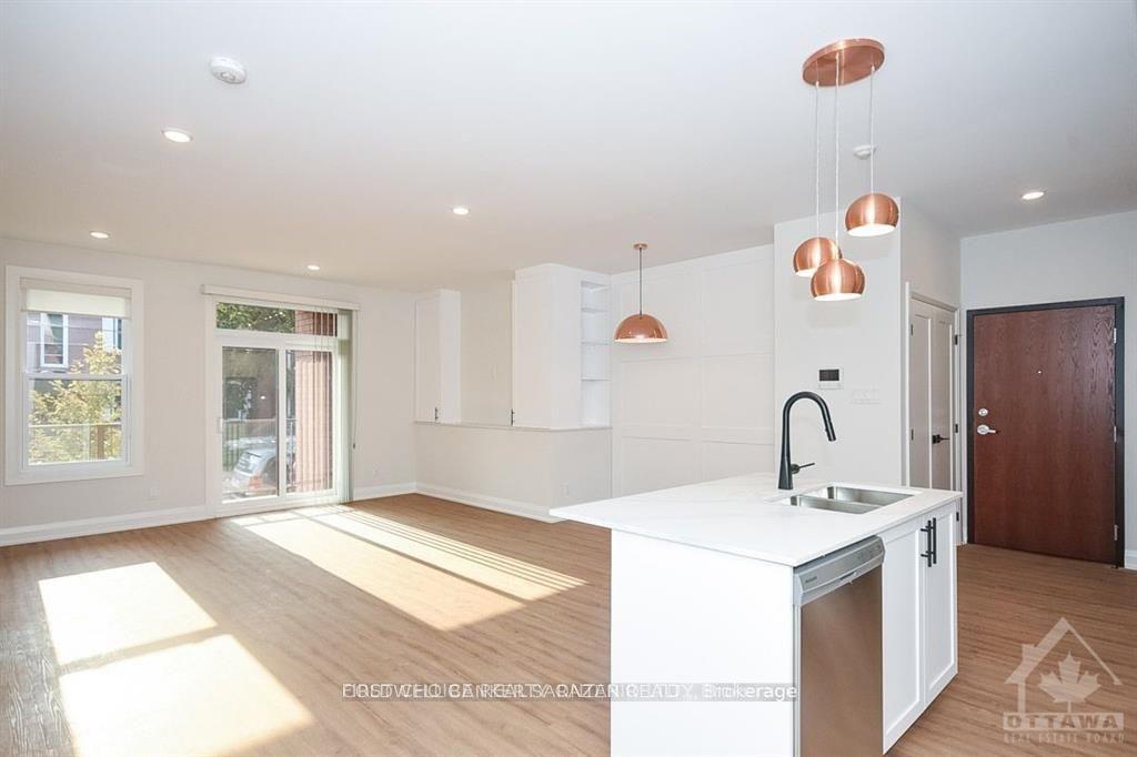 Photo 4 of Unit 5, 15 Monk Street, Ottawa, Glebe — HOMEH