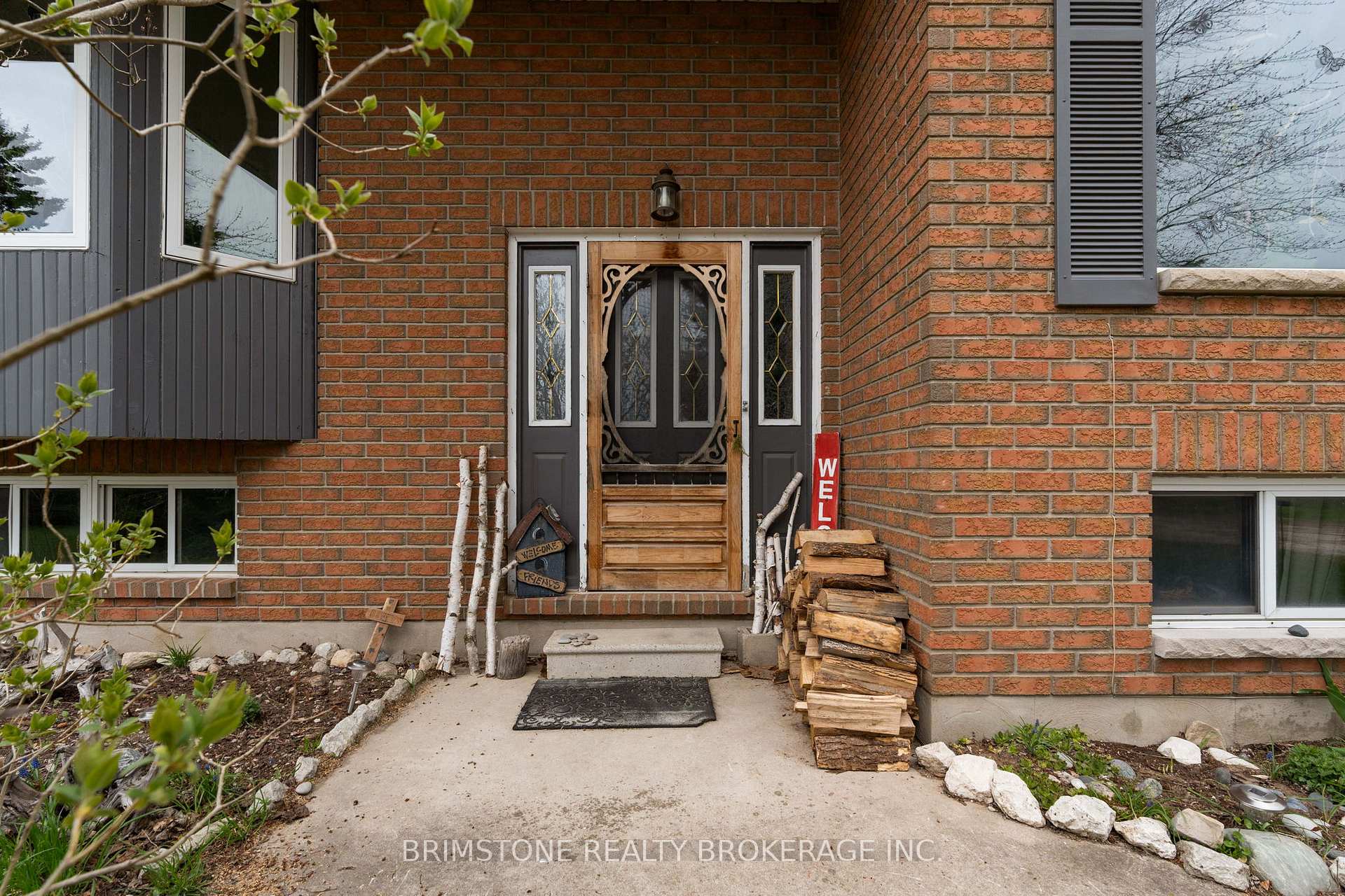 Photo 2 of 220 Morgan Road, Wasaga Beach — HOMEH