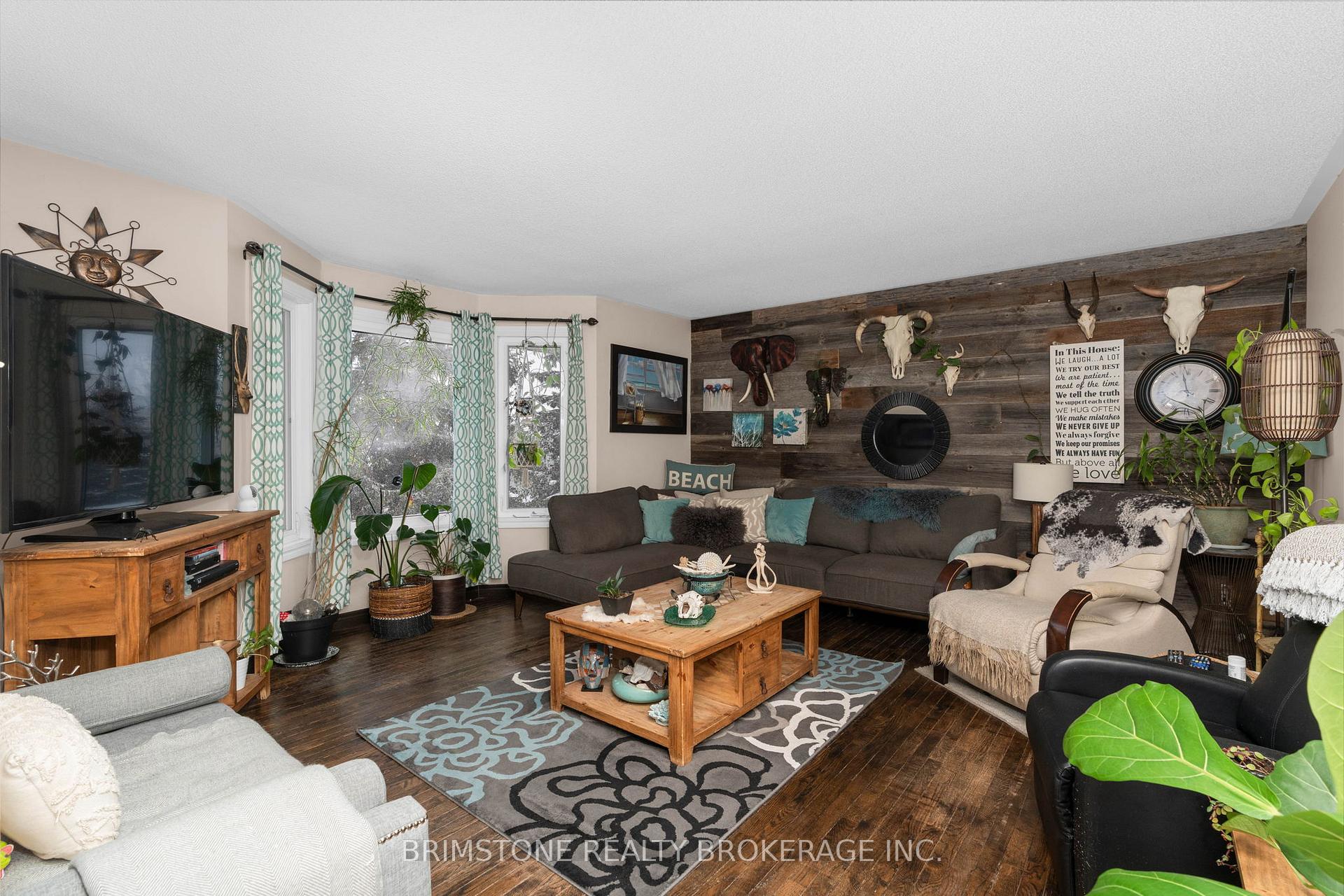 Photo 10 of 220 Morgan Road, Wasaga Beach — HOMEH