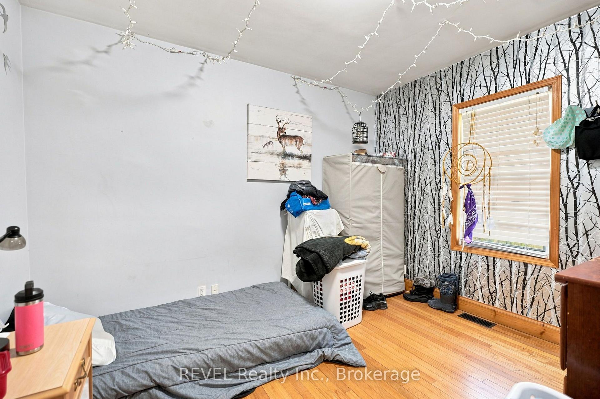 Photo 11 of 5699 Montrose Road, Niagara Falls, Ascot — HOMEH