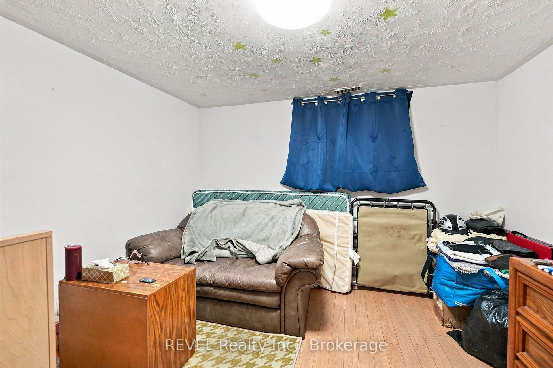 Photo 16 of 5699 Montrose Road, Niagara Falls, Ascot — HOMEH