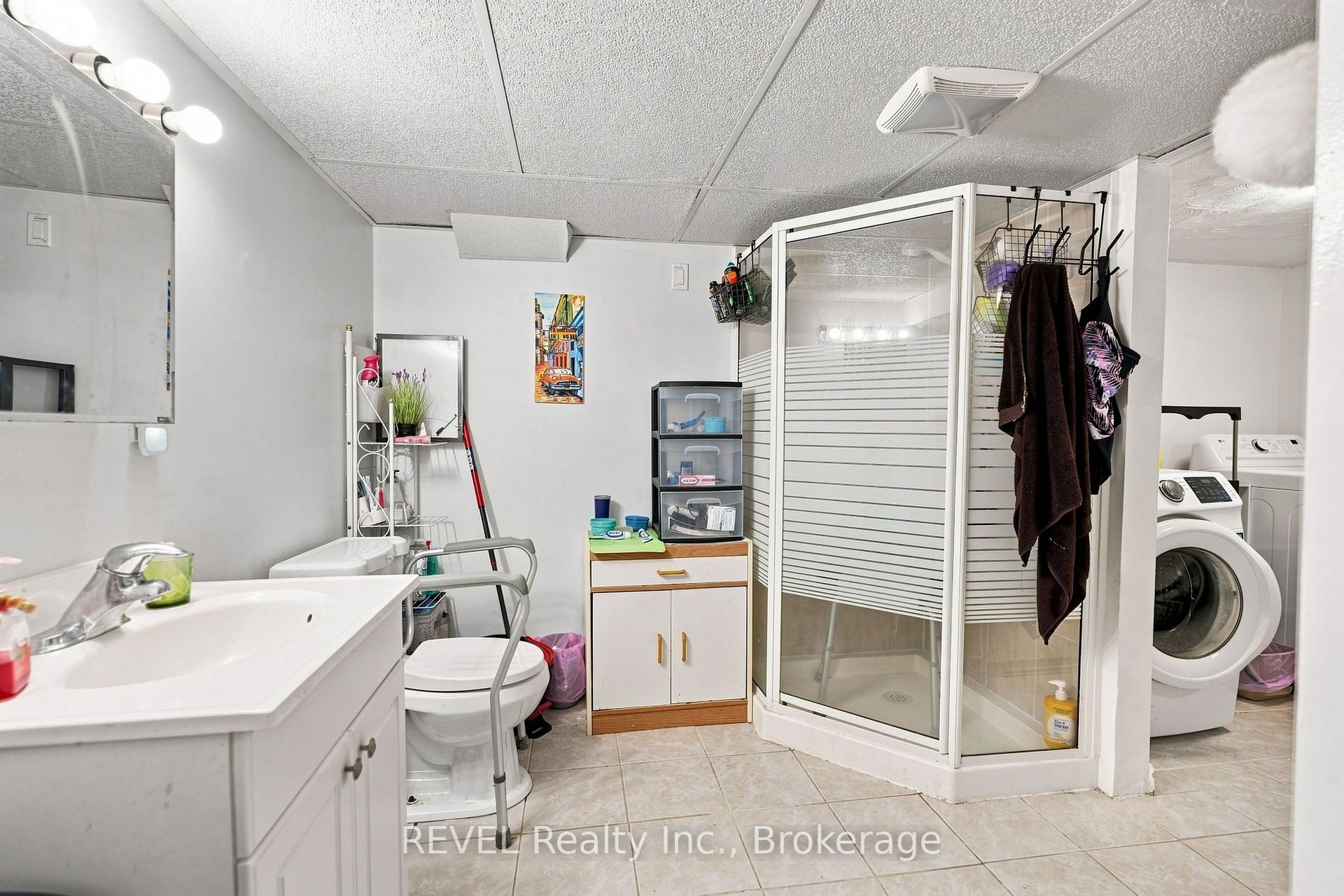 Photo 17 of 5699 Montrose Road, Niagara Falls, Ascot — HOMEH