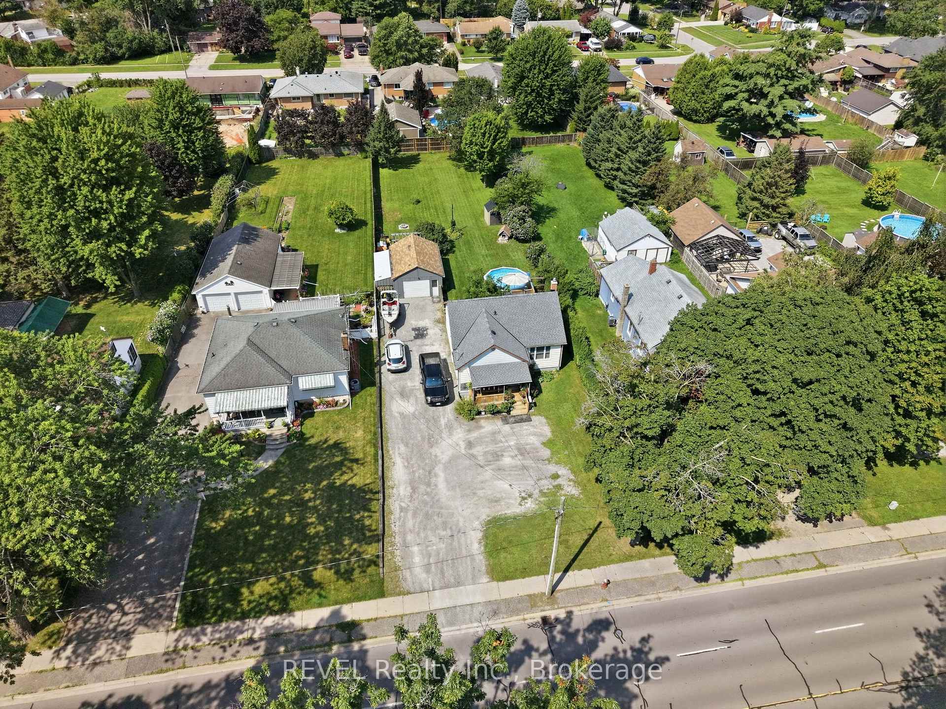 Photo 33 of 5699 Montrose Road, Niagara Falls, Ascot — HOMEH