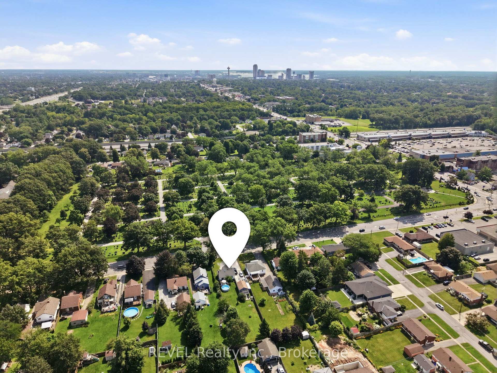 Photo 38 of 5699 Montrose Road, Niagara Falls, Ascot — HOMEH