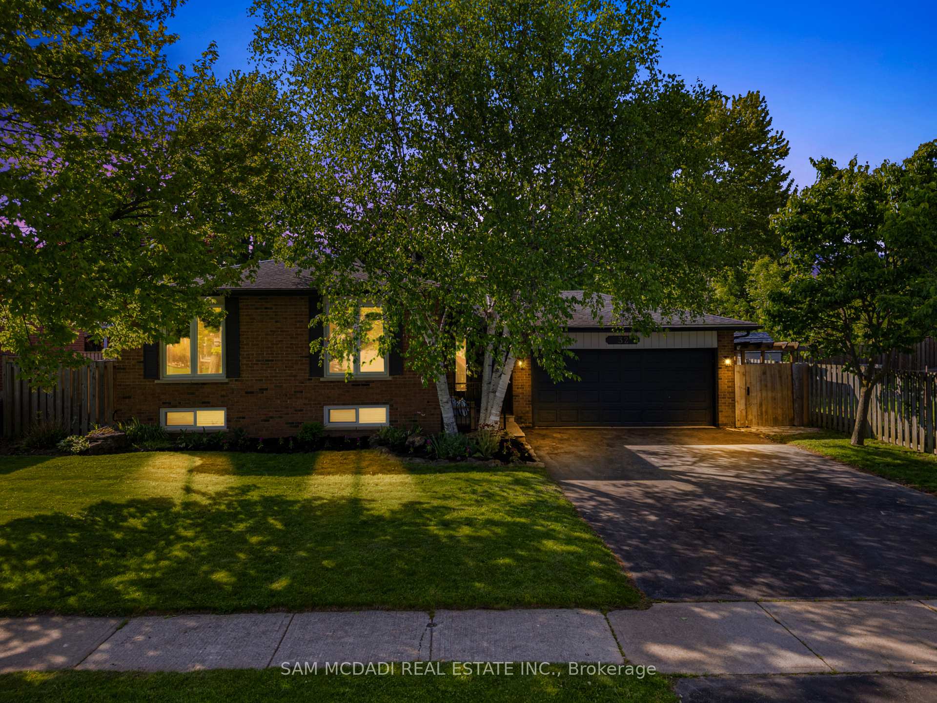 Front of 32 Milverton Close