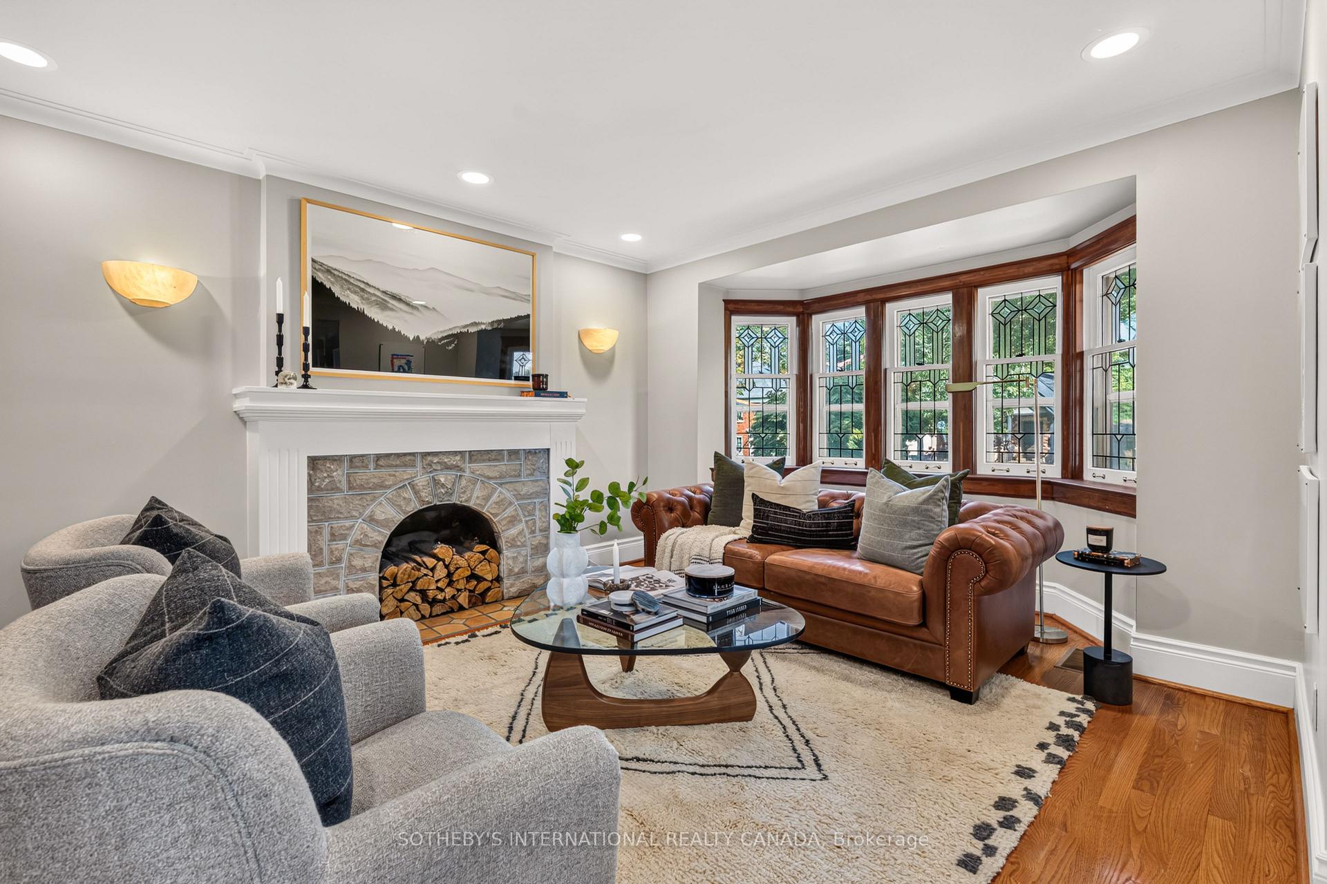 Photo 4 of 2 Randolph Road, Toronto, Leaside — HOMEH