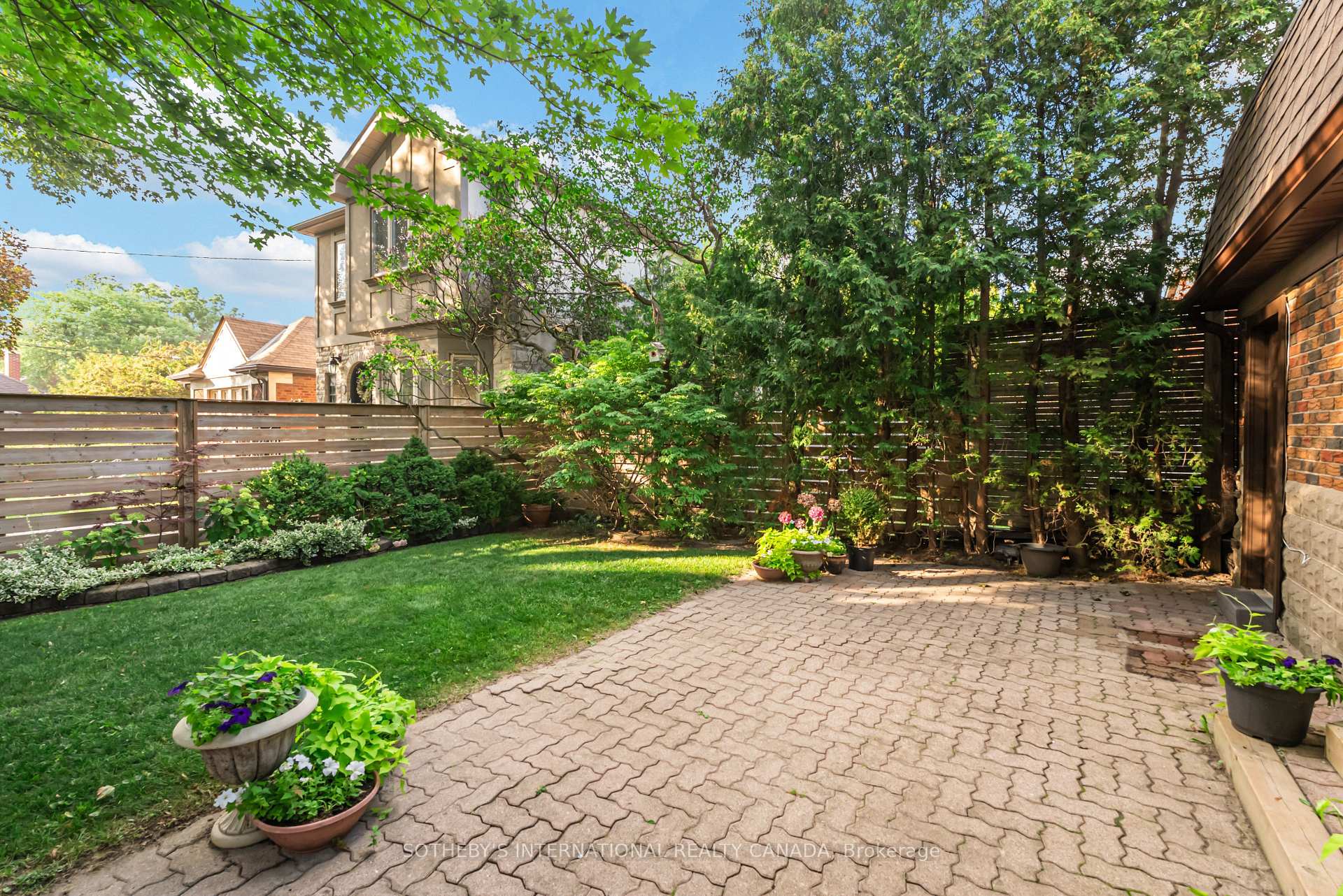 Photo 24 of 2 Randolph Road, Toronto, Leaside — HOMEH