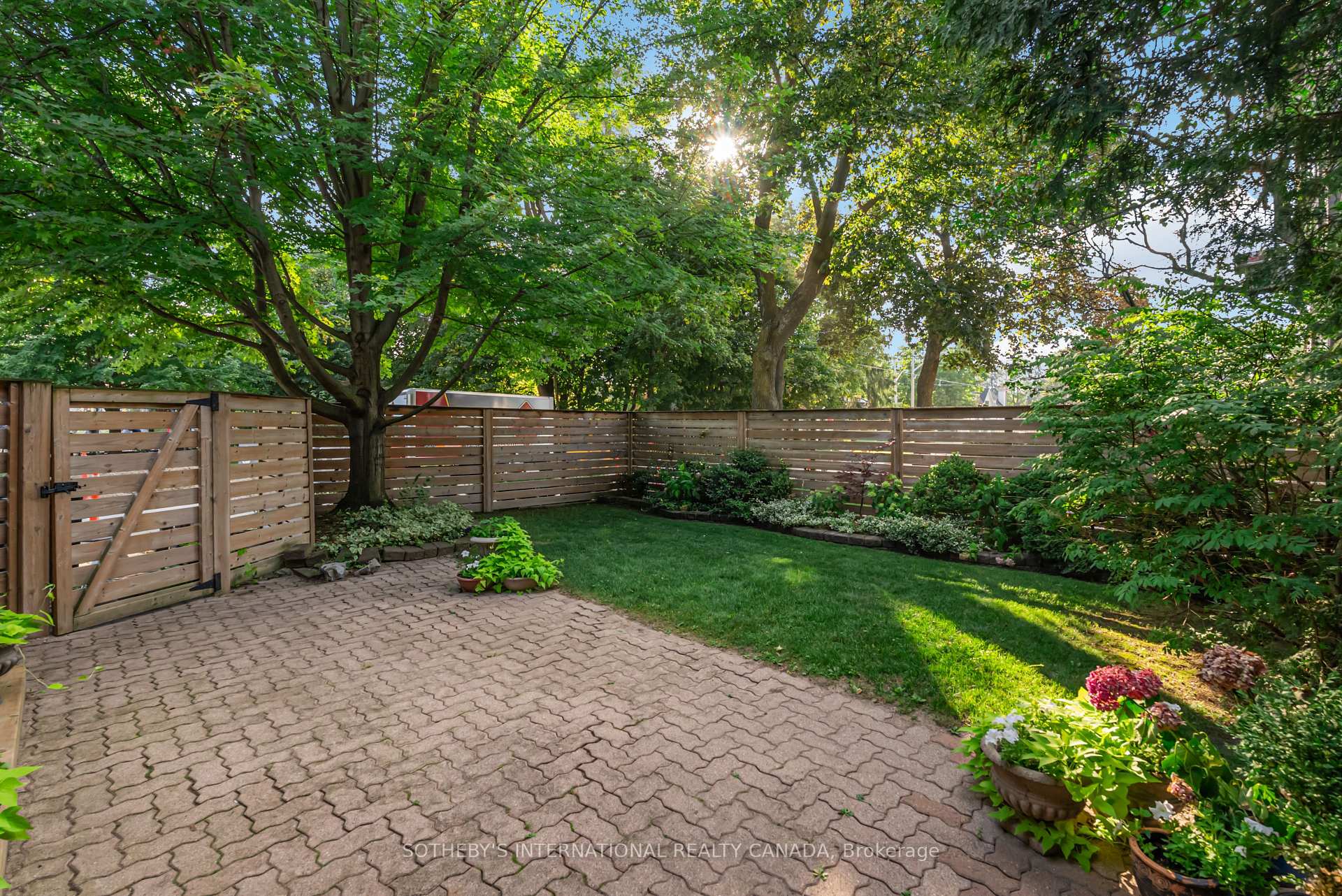 Photo 25 of 2 Randolph Road, Toronto, Leaside — HOMEH