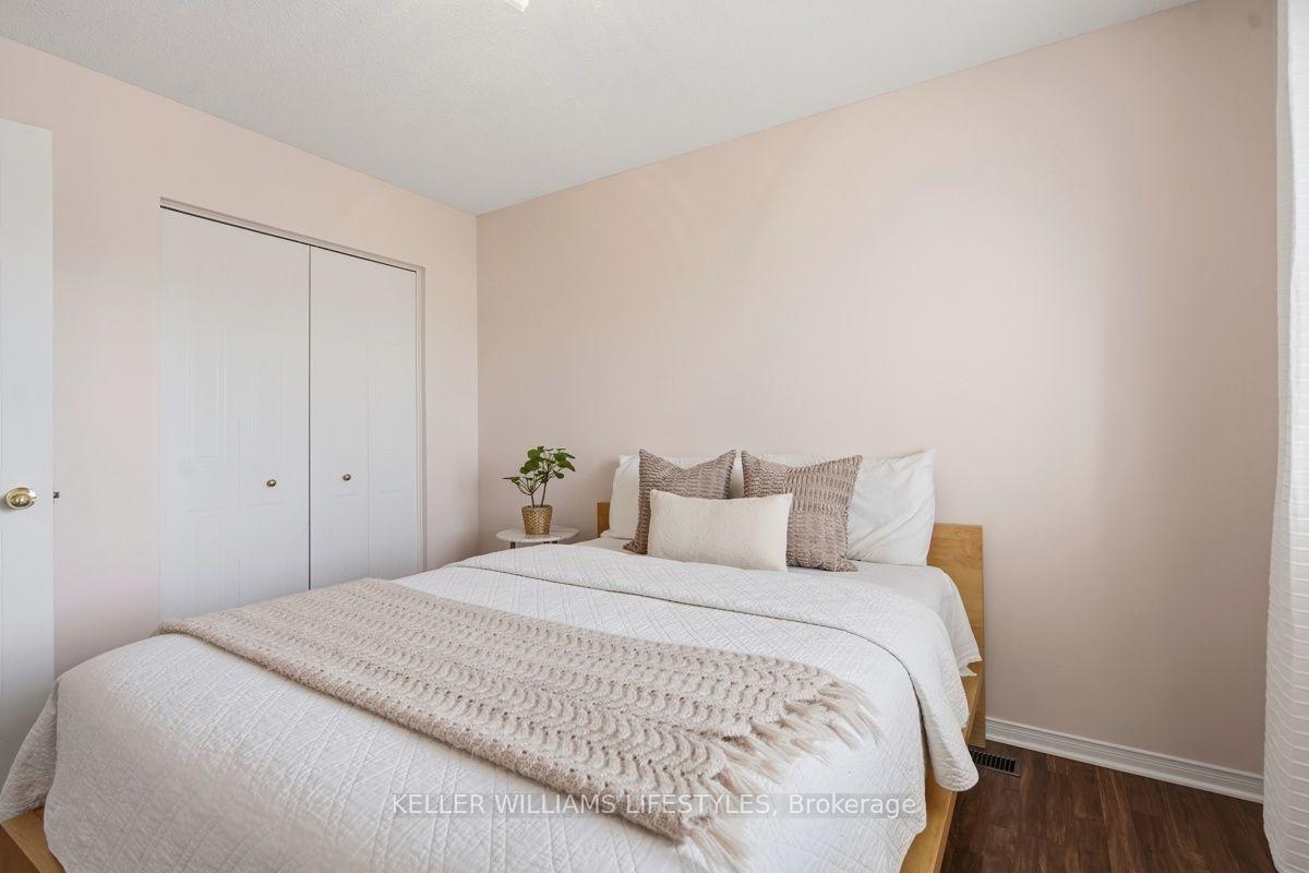 Photo 23 of 1135 Kimball Crescent, London, North E — HOMEH