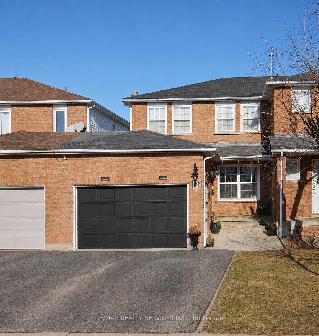 Photo 2 of 92 Tulip Drive, Brampton, Fletcher's Creek South — HOMEH