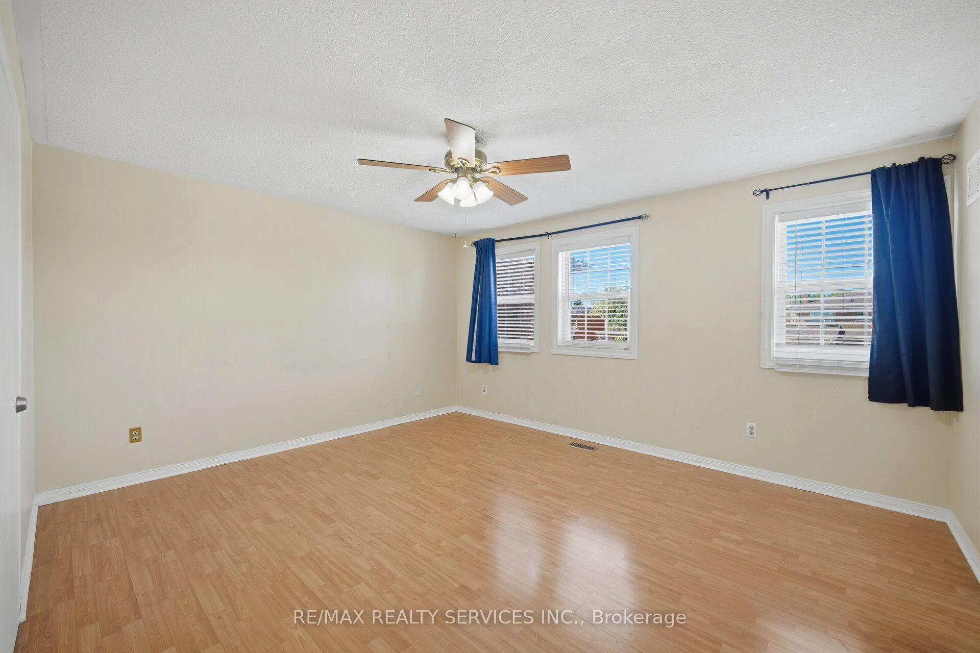 Photo 27 of 92 Tulip Drive, Brampton, Fletcher's Creek South — HOMEH