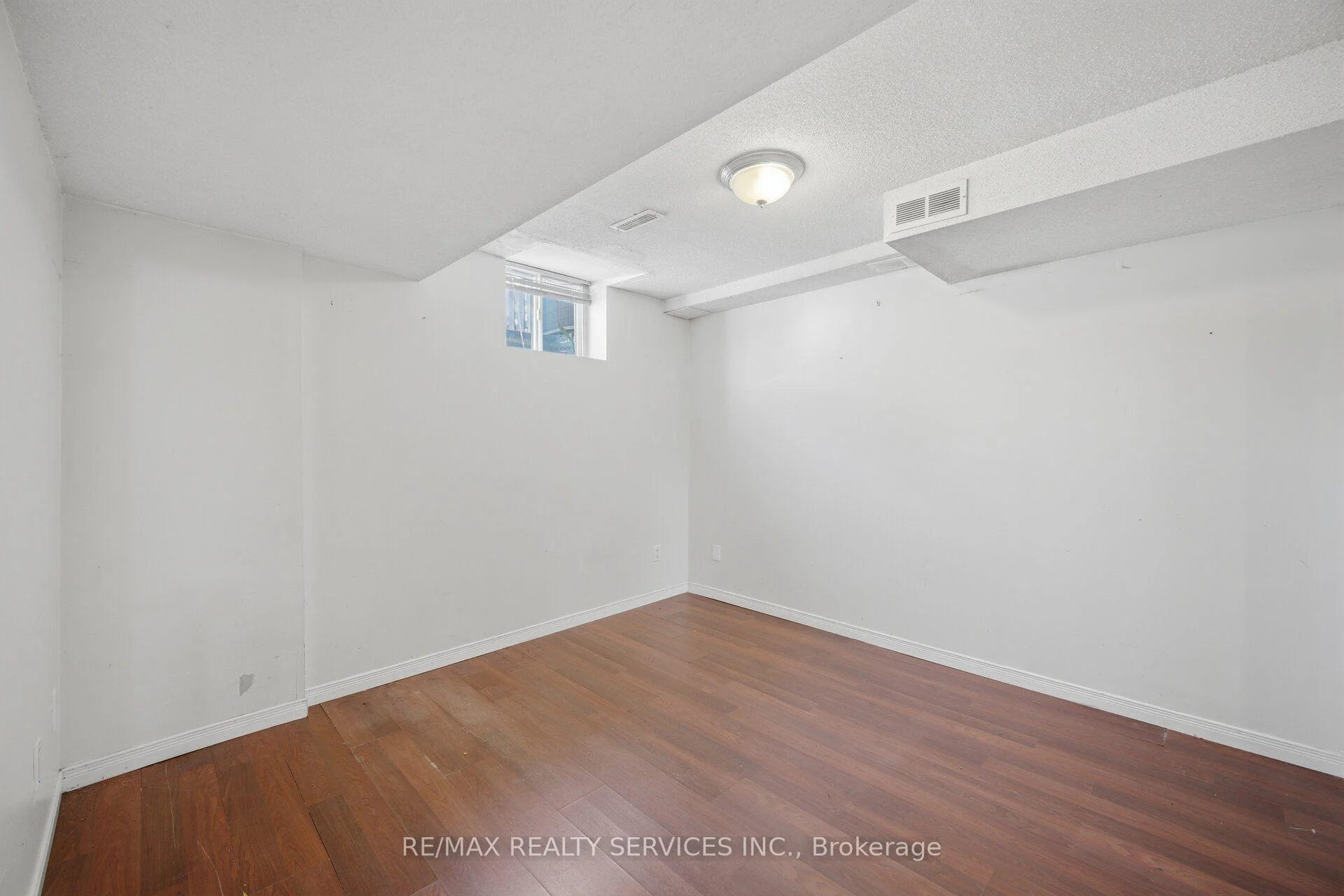Photo 44 of 92 Tulip Drive, Brampton, Fletcher's Creek South — HOMEH