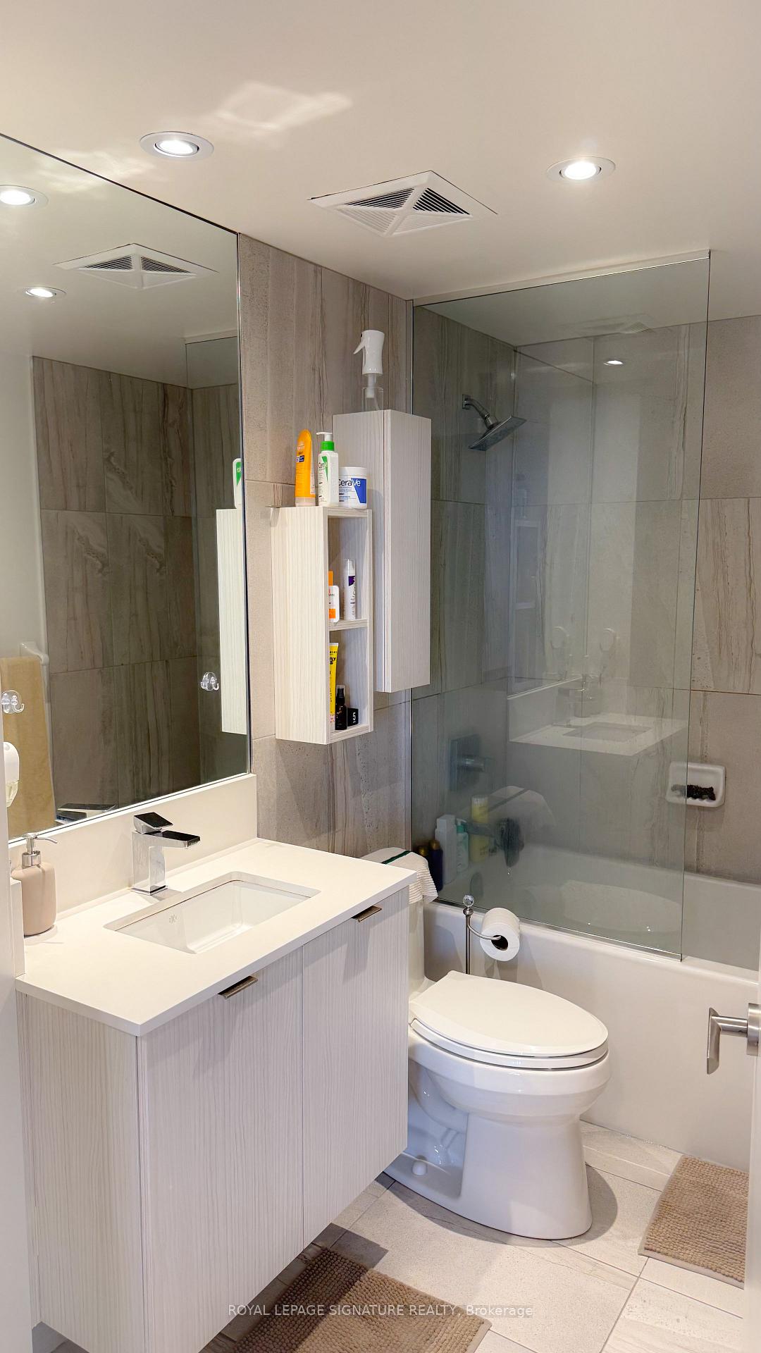 Photo 27 of Unit 3004 Nt, 99 Broadway Avenue, Toronto, Mount Pleasant West — HOMEH