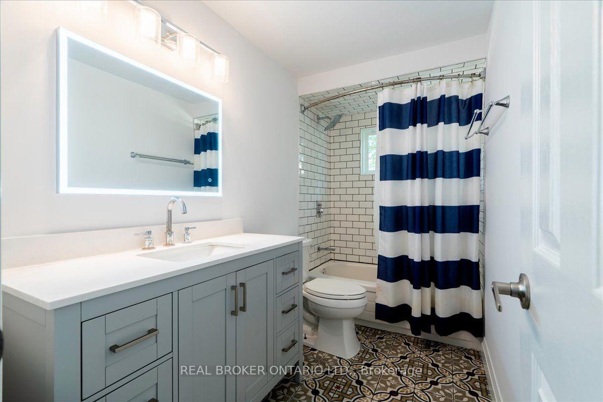 Photo 18 of 23 Haven Hill Square, Scarborough, Agincourt North — HOMEH