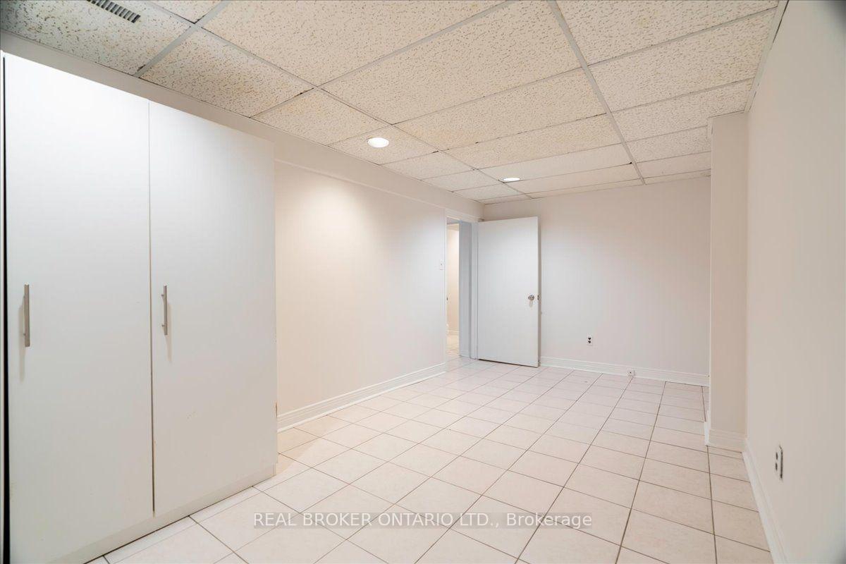Photo 23 of 23 Haven Hill Square, Scarborough, Agincourt North — HOMEH