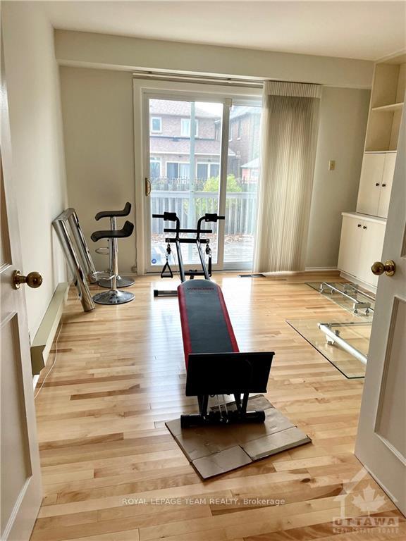 Photo 6 of 522 Piccadilly Avenue, Ottawa, Ottawa West — HOMEH