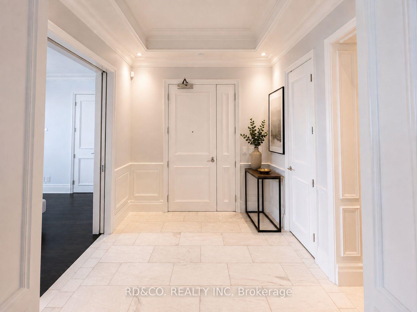 Front of Unit 5202, 311 Bay Street