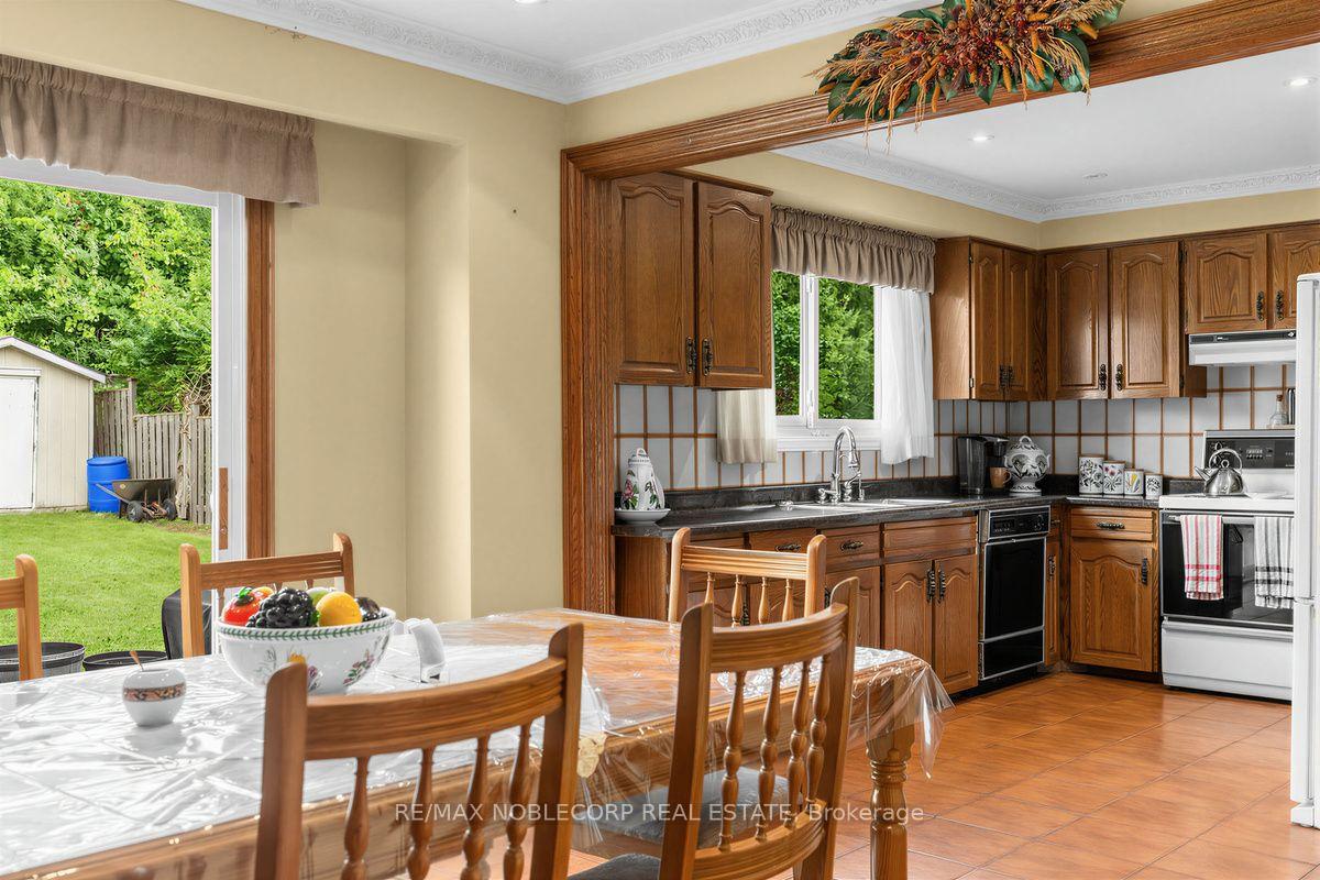 Photo 22 of 256 Airdrie Drive, Vaughan, East Woodbridge — HOMEH