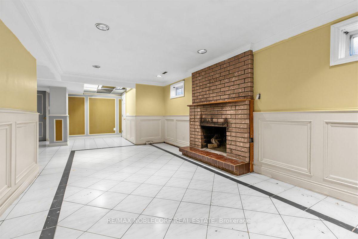 Photo 38 of 256 Airdrie Drive, Vaughan, East Woodbridge — HOMEH