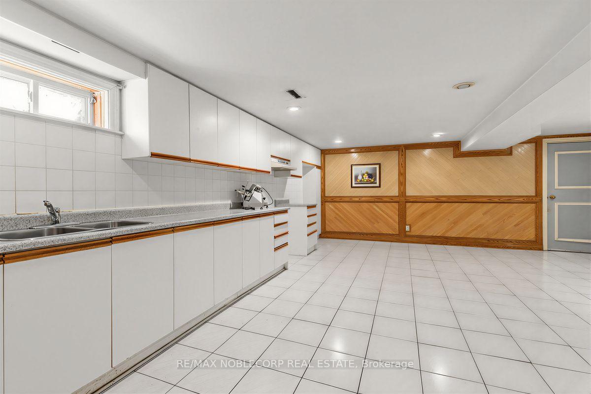 Photo 42 of 256 Airdrie Drive, Vaughan, East Woodbridge — HOMEH